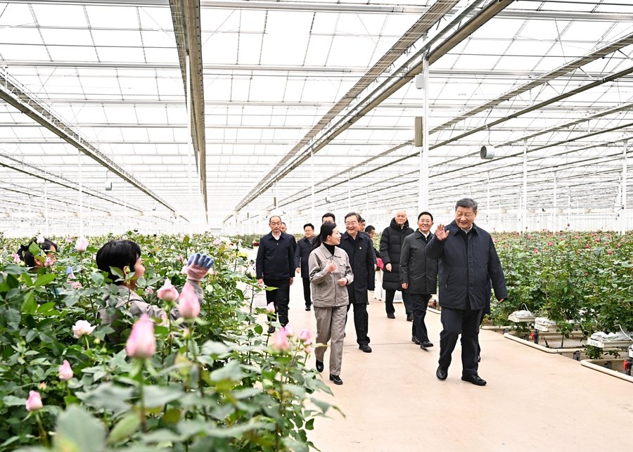 在中国式现代化进程中开创云南发展新局面